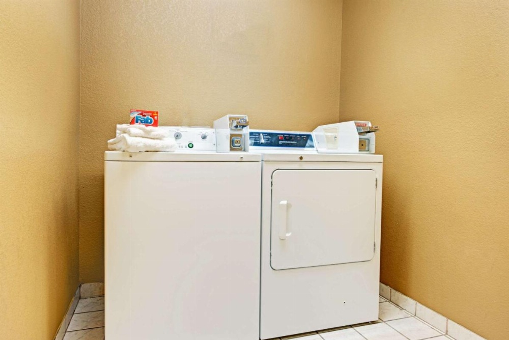 SureStay Plus Hotel by Best Western San Antonio Airport